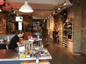 Standert Berlin bike café by BRN Bernardi Componenti per Ciclo